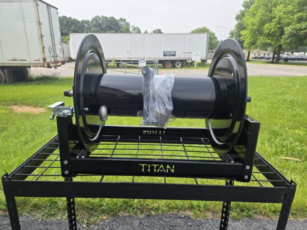 Titan 18 inch powder coated hose reel with 1/2 inch manifold