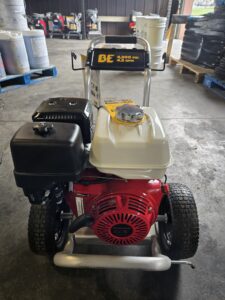 BE 4.2gpm@4200psi Roller Cart with Honda Engine/Comet Pump